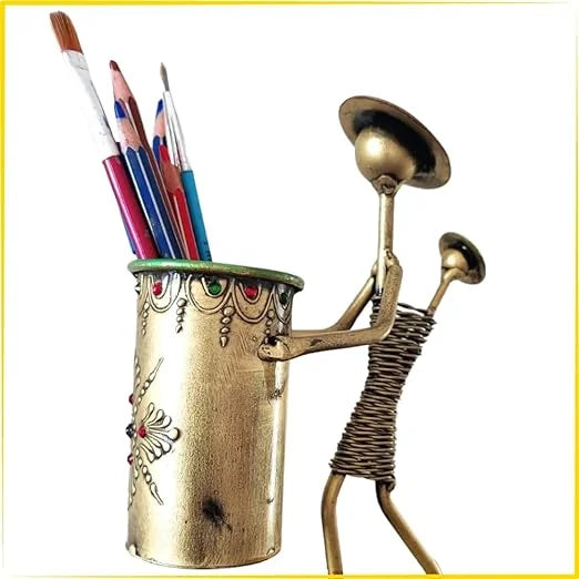 IRON Painted Wire Lady pen stand